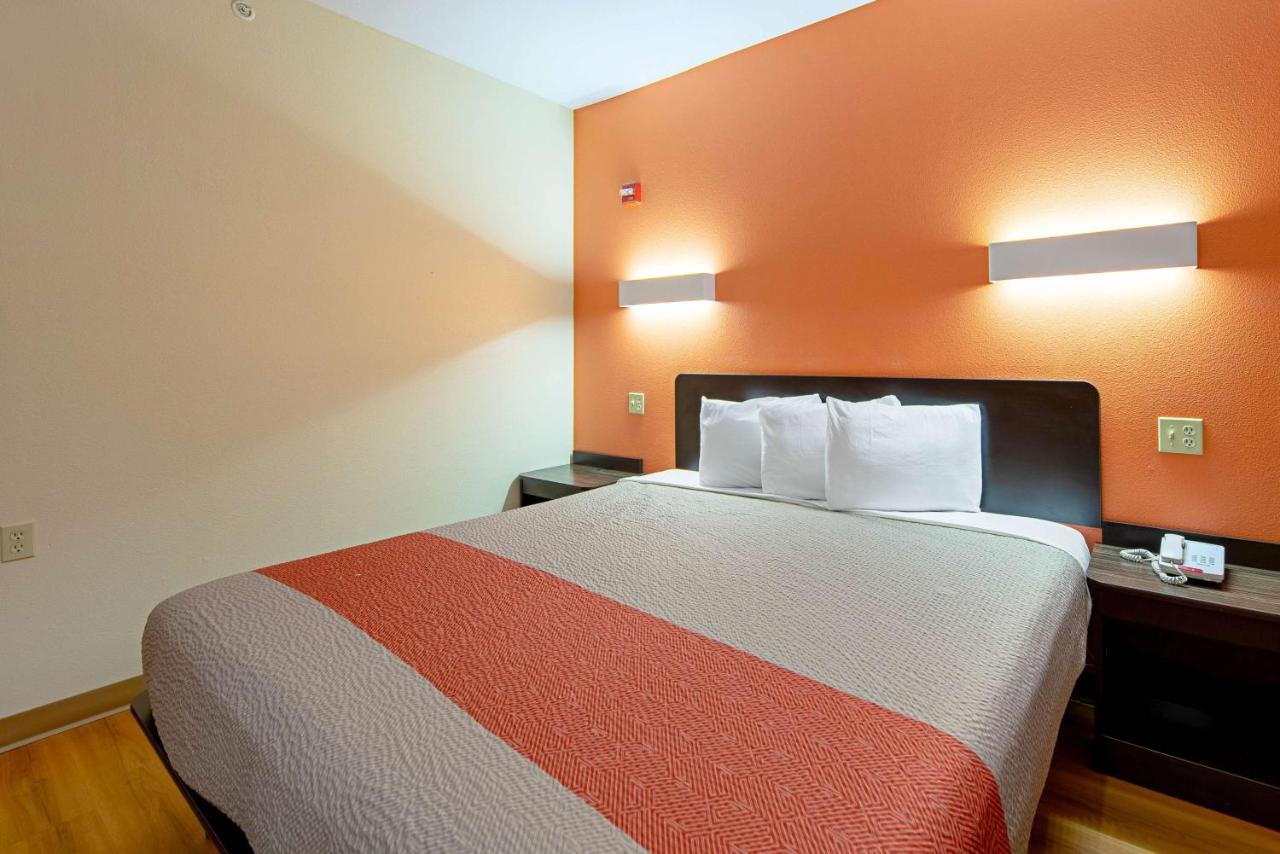 Motel 6-Rhome, Tx Ngoại thất bức ảnh