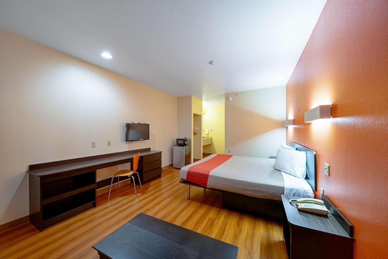 Motel 6-Rhome, Tx Ngoại thất bức ảnh